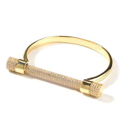 Horseshoe-shaped bracelets inlaid with zircon and diamonds