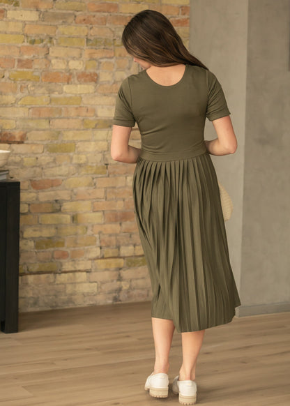 Emersyn Olive Pleated Midi Dress