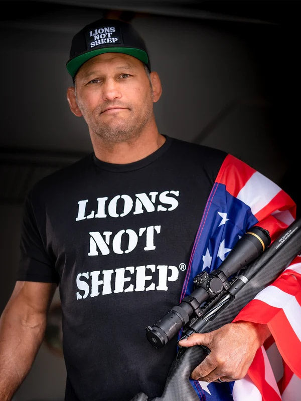 LIONS NOT SHEEP OG TEE