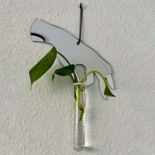 'That’s Tea' Wall Propagation Station